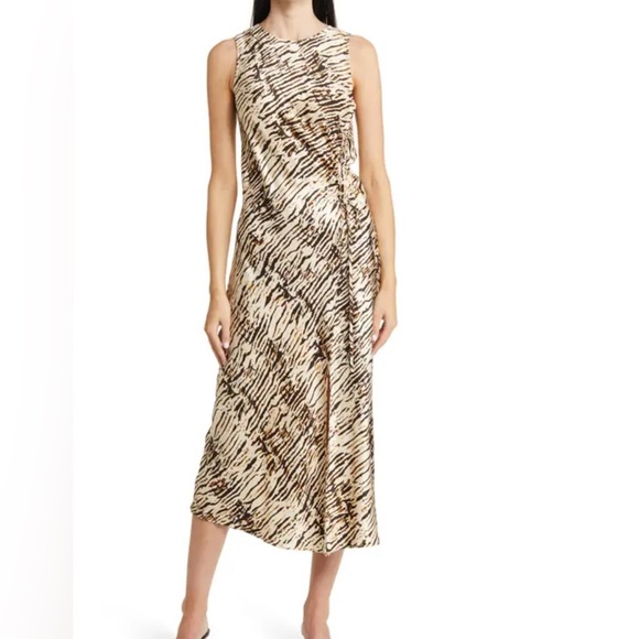 Rails Gabriella Dress in Neutral Ikat - Picture 4 of 11